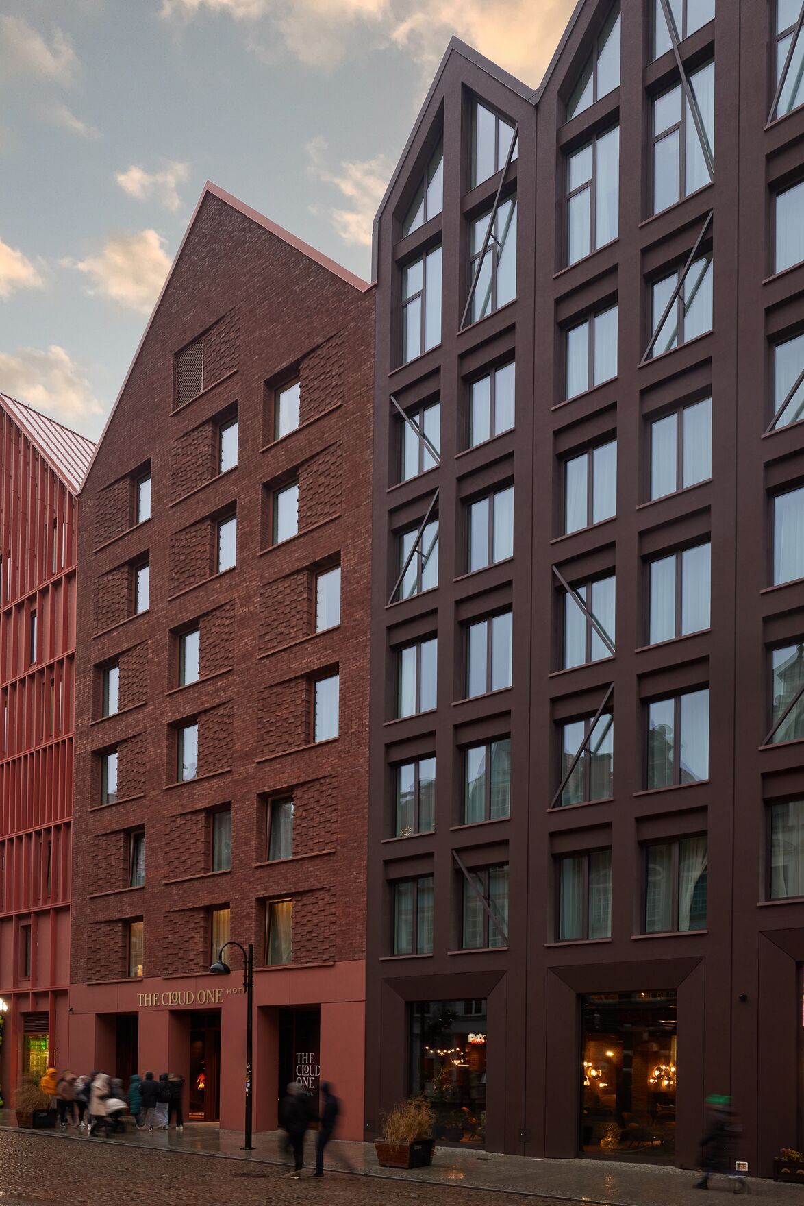 Designhotel Danzig The Cloud One Blick von außen auf das Gebäude