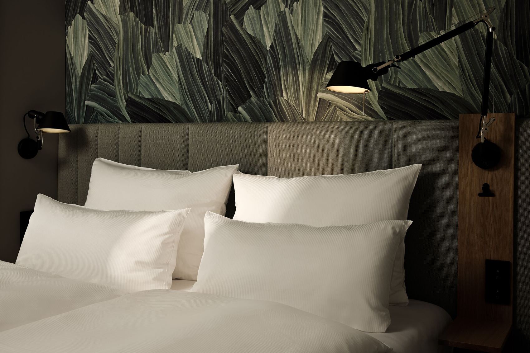 Designhotel Düsseldorf KöBogen Zimmer mit Doppelbett