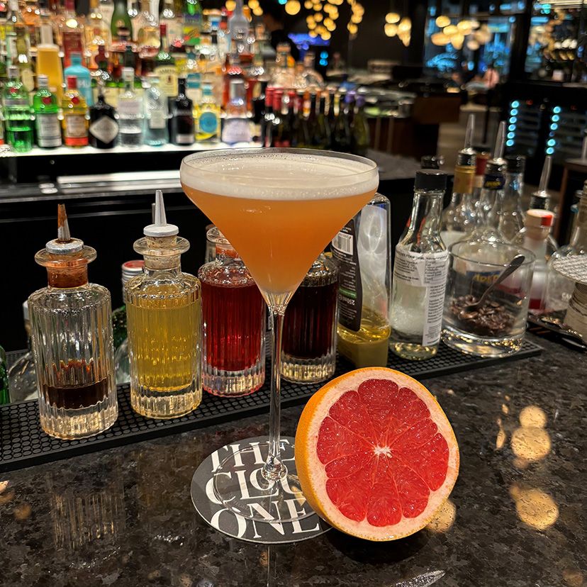 Hotel Hamburg Kontorhaus The Cloud One French Blond Drink Sounds in the Cloud 