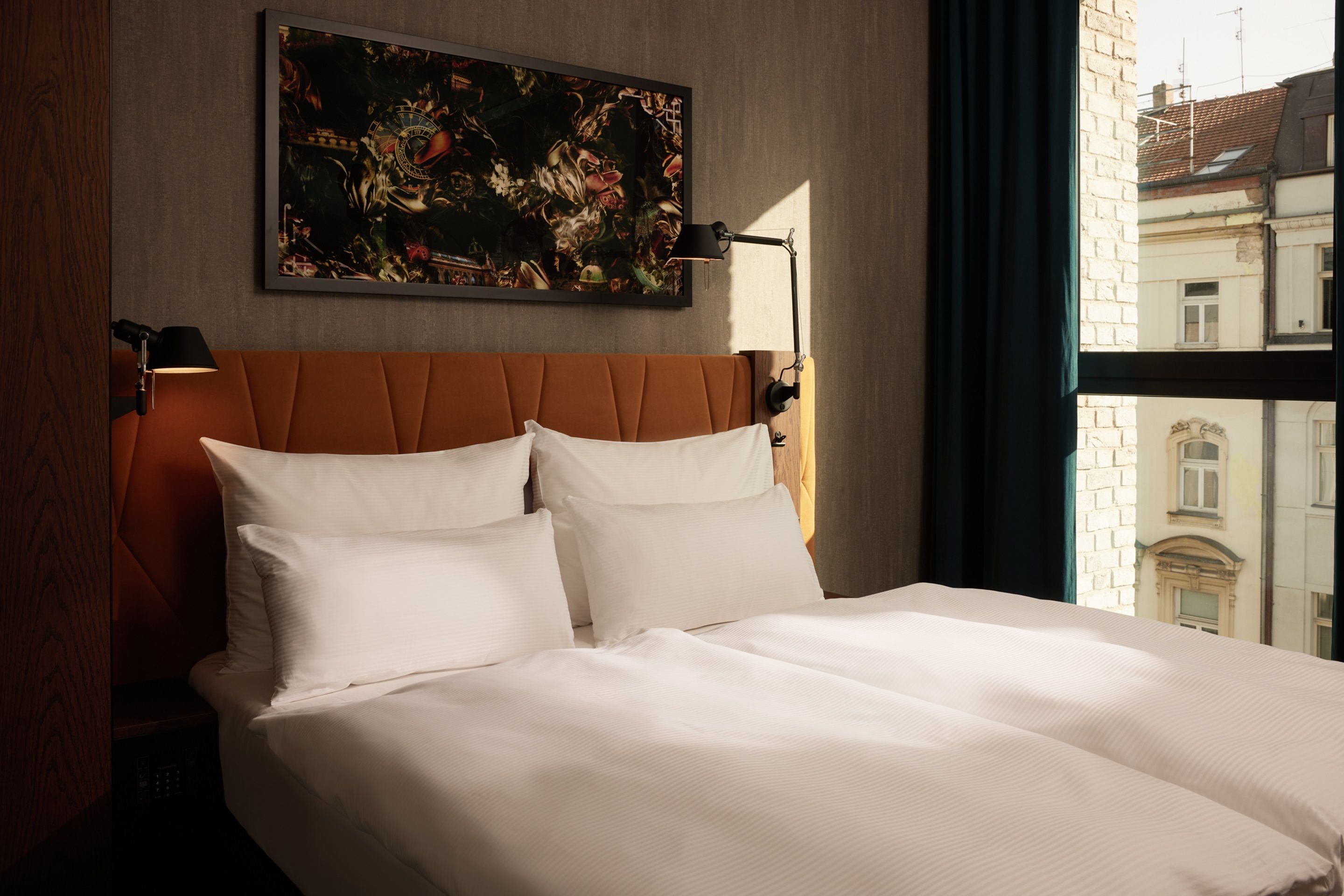 Designhotel Prag The Cloud One Doppelbett und Wandbild