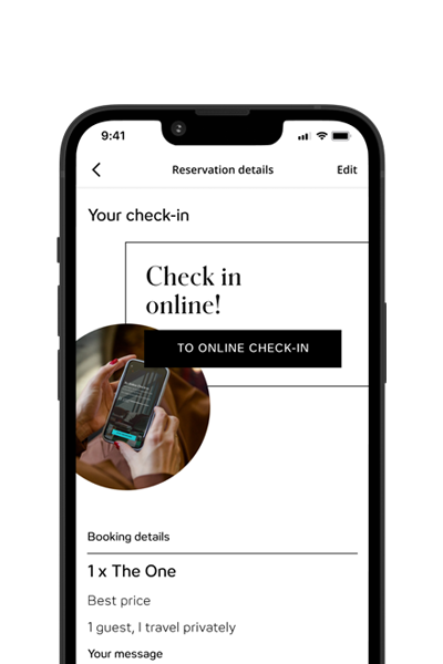 Smartphone-Bildschirm zeigt Online-Check-in für Hotelreservierung mit Buchungsdetails und Option, den Check-in bequem digital durchzuführen.