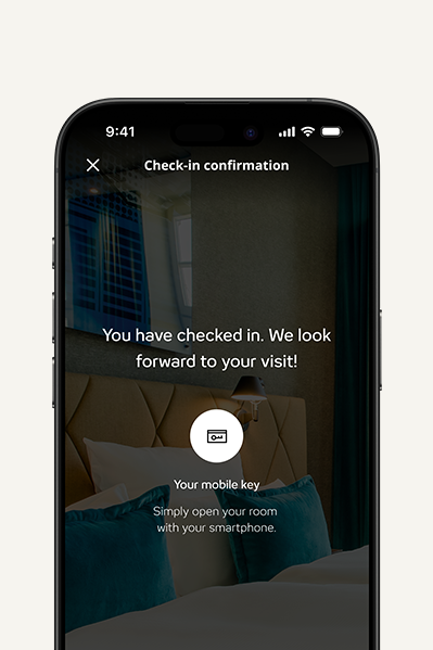 Bestätigung der Online-Anreise: Die Nachricht informiert, dass der Check-in erfolgreich war und begrüßt den Gast. Der mobile Zimmerschlüssel kann bequem mit dem Smartphone geöffnet werden. Bestätigung der Online-Anreise: Die Nachricht informiert, dass der Check-in erfolgreich war und begrüßt den Gast. Der mobile Zimmerschlüssel kann bequem mit dem Smartphone geöffnet werden.